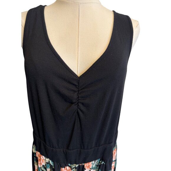 2/$30 Torrid Size 1 Black & Floral Sleeveless Dress - Picture 4 of 16